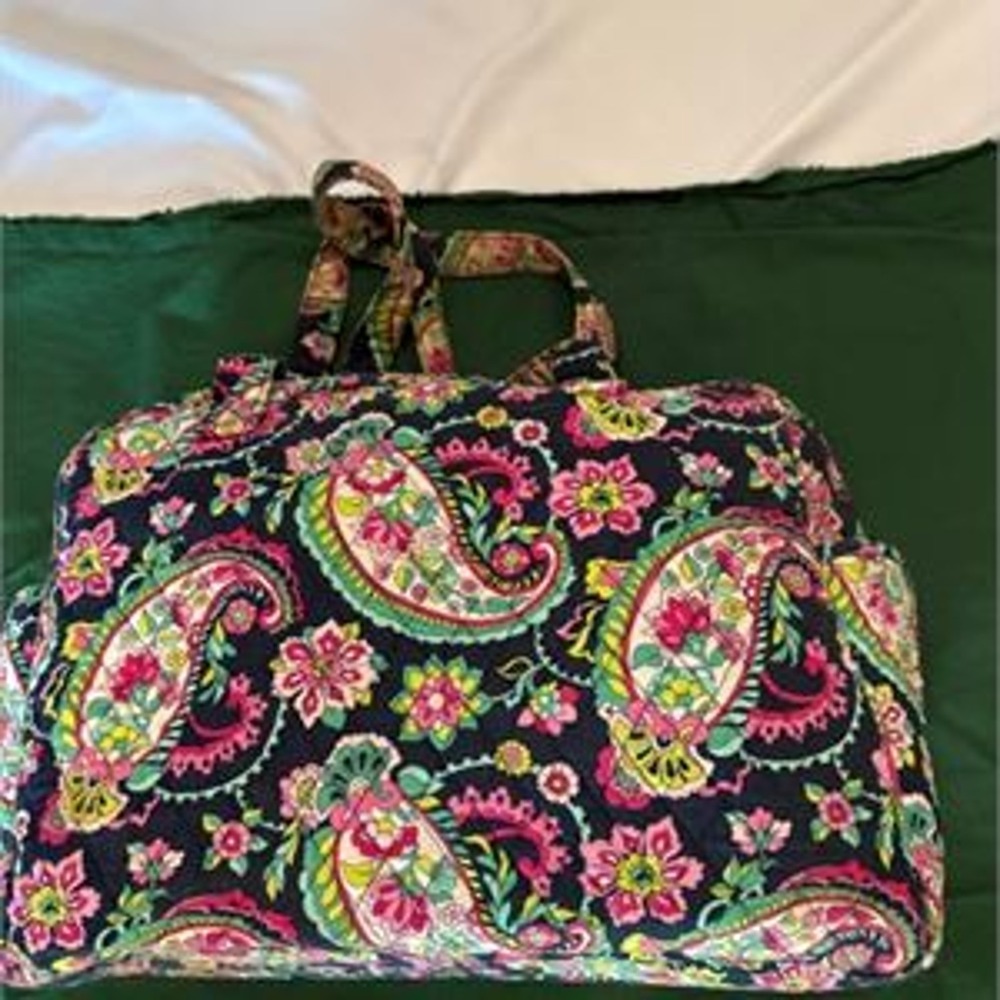 Vera Bradley Quilted Paisley Duffel Bag Navy Pink Floral Travel Weekend Bag